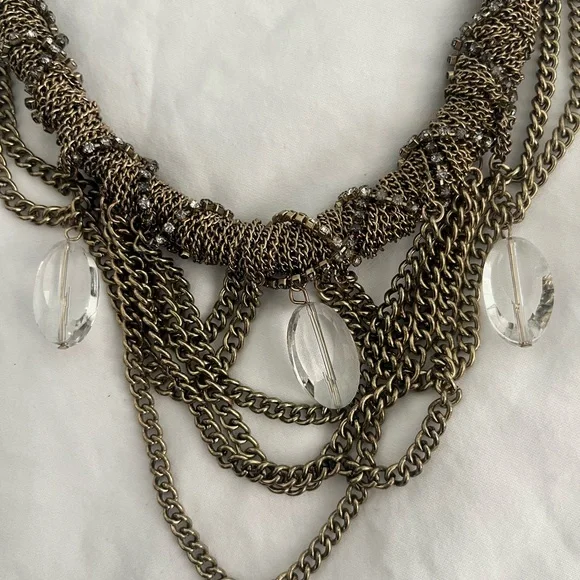 Elegant Gold Chain Necklace with Crystal Accents - Picture 1 of 2